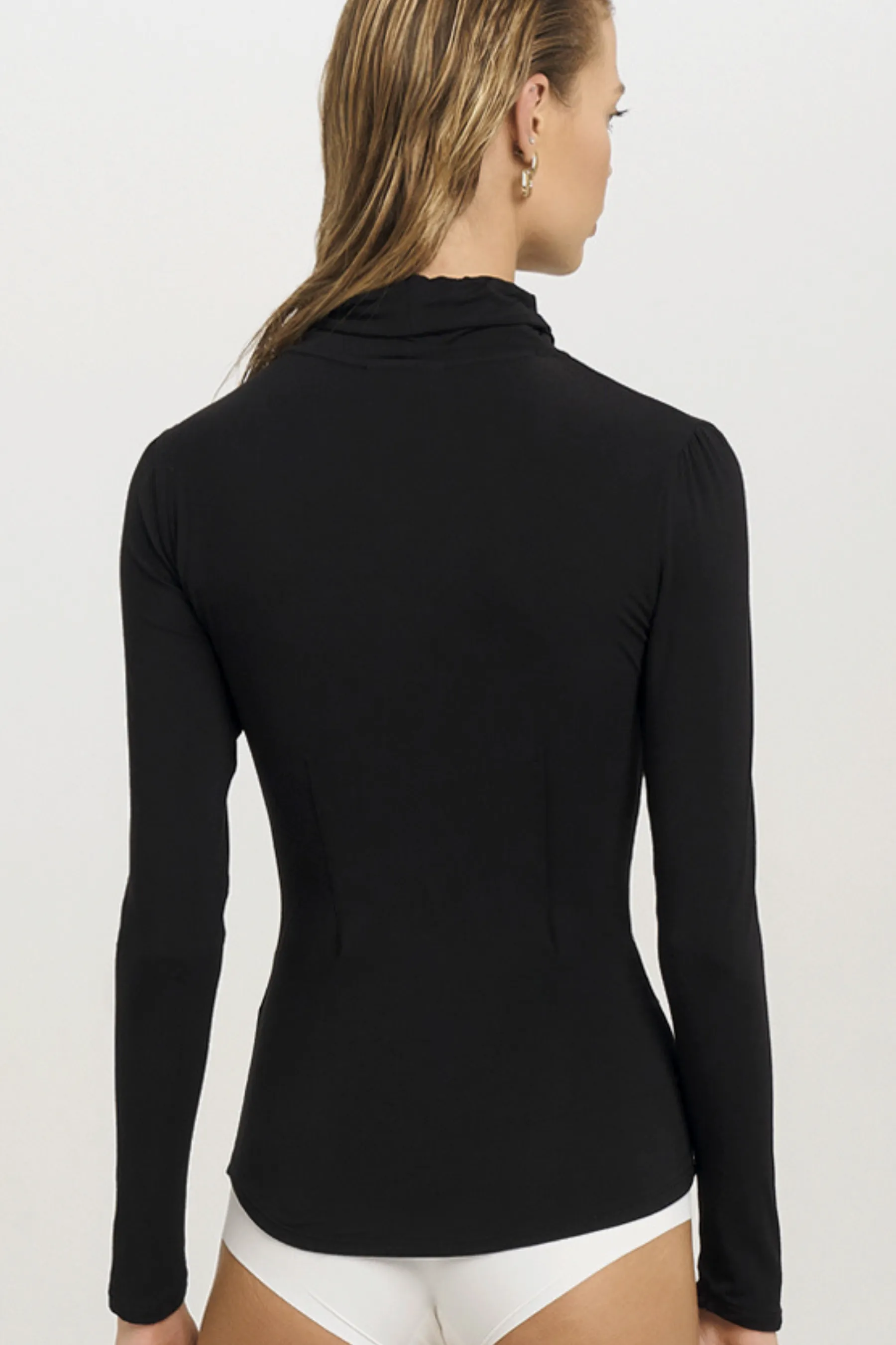 Daniel Long Sleeve Turtle Neck