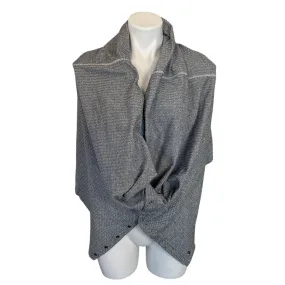 Lululemon | Women's Black and White Vinyasa Infinity Herringbone Scarf with Snaps | Size: OS