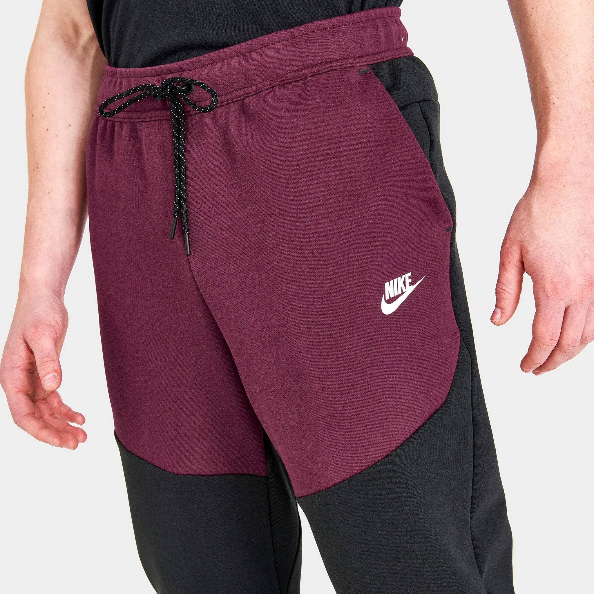Nike Sportswear Tech Fleece Joggers Black / Dark Beetroot - Phantom