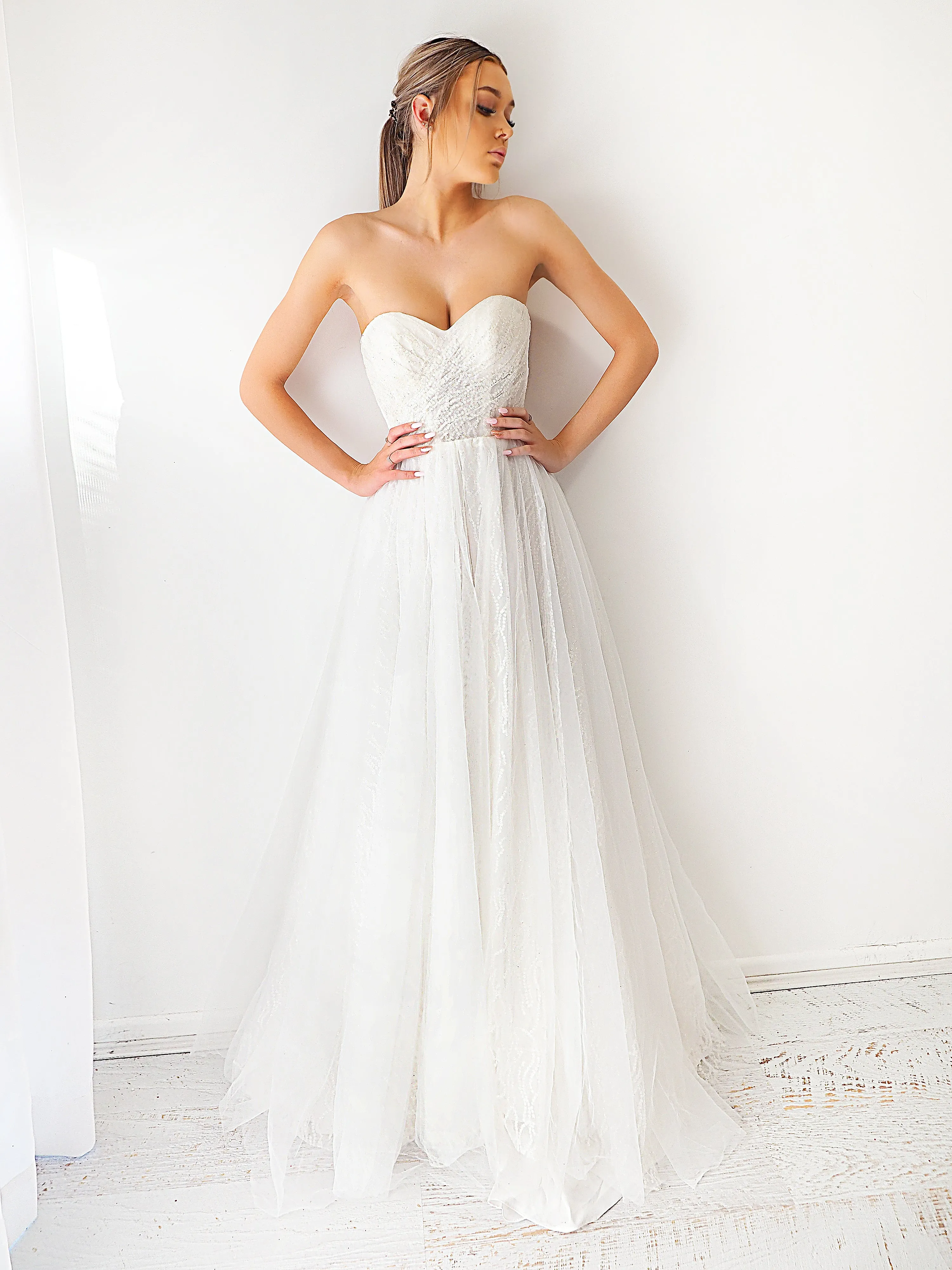 Sweetheart neckline sparkling dress