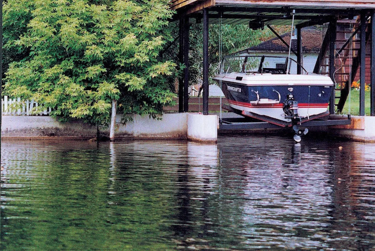 Wet Slip Boat Lifts AS5000