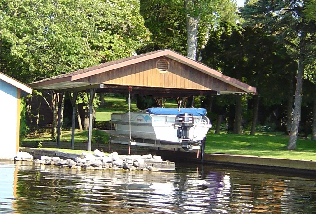 Wet Slip Boat Lifts AS5000