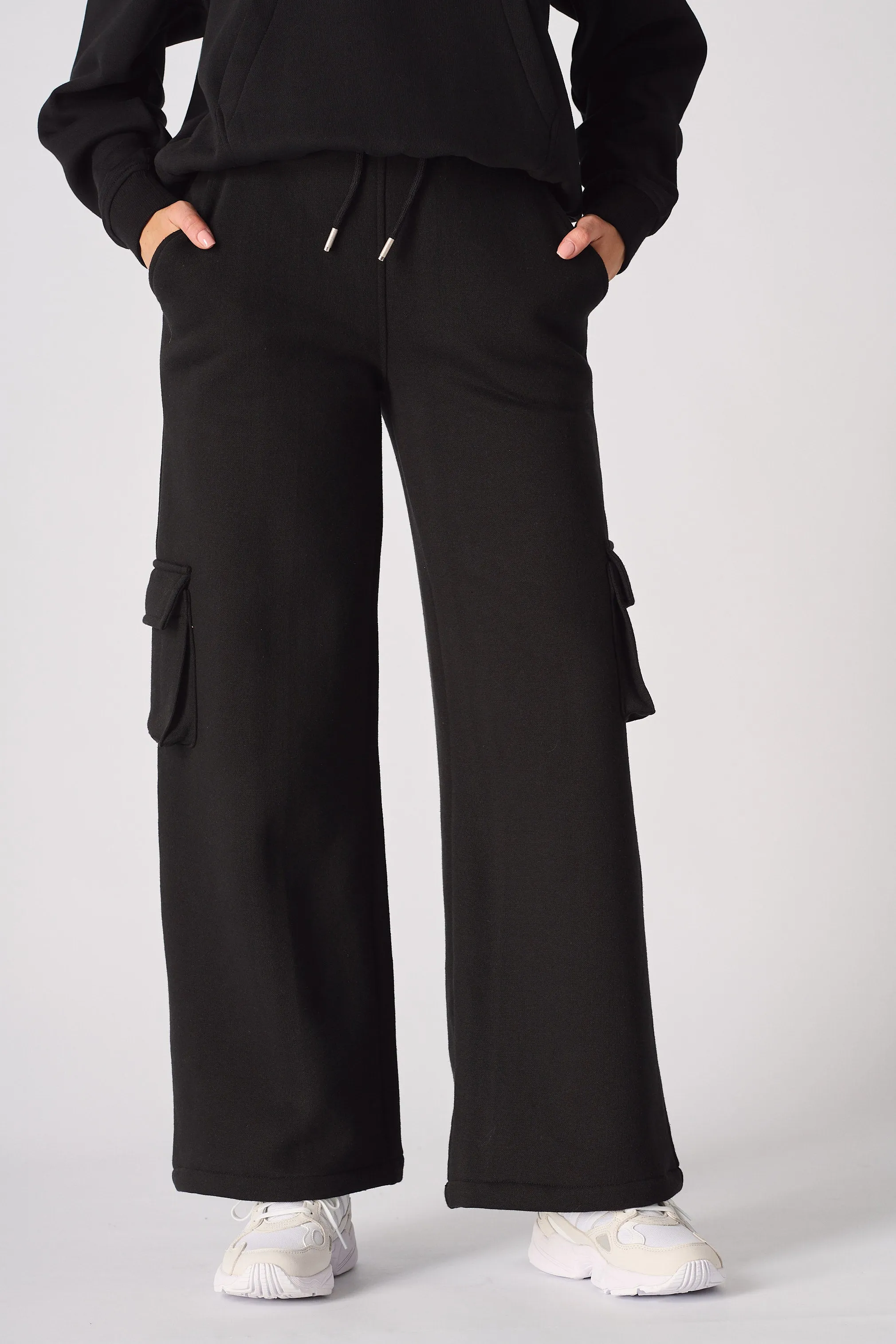 WIDE LEG CARGO JOGGER - BLACK