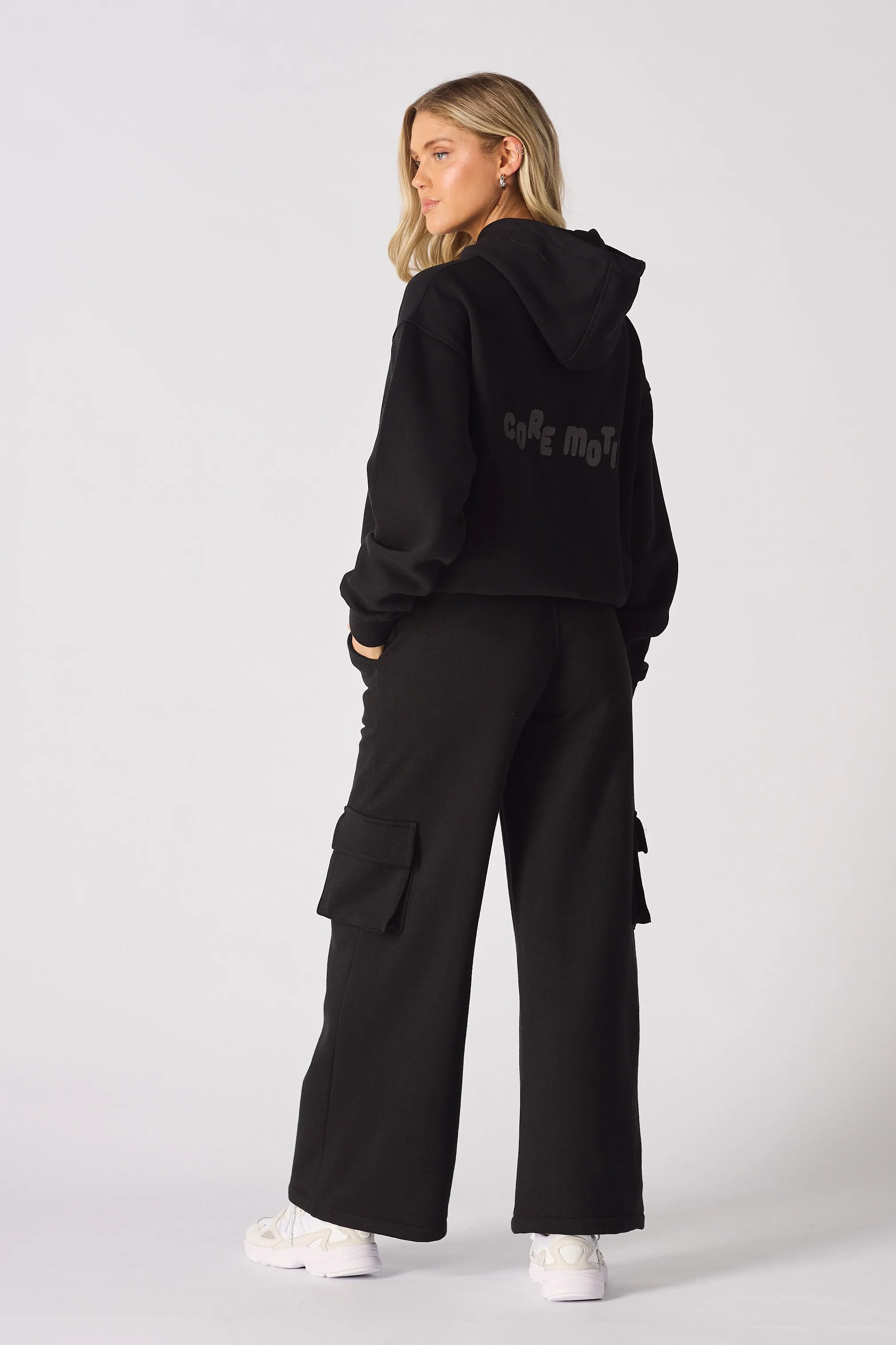 WIDE LEG CARGO JOGGER - BLACK